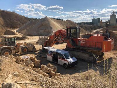 einsatzfahrrzeug baustelle